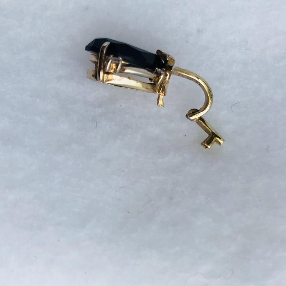 Vintage Onyx Pendant - Picture 4 of 5